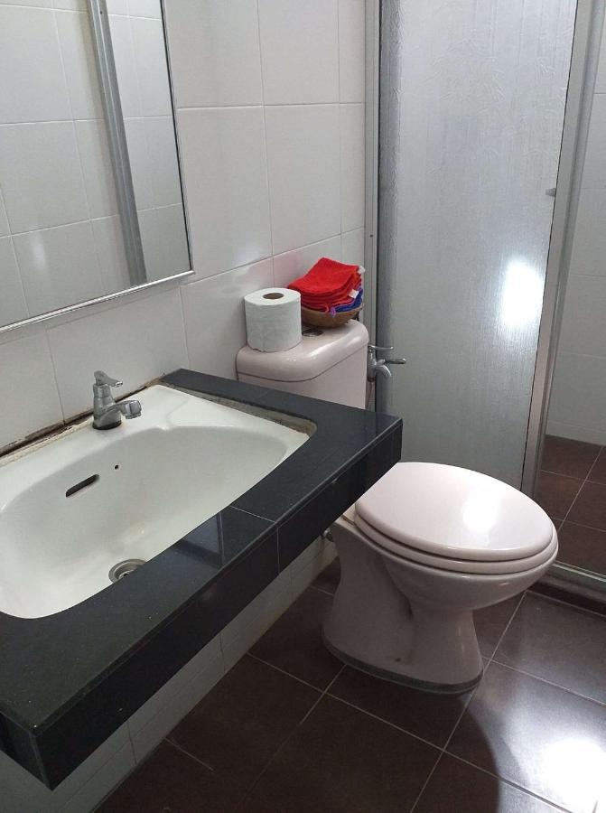 Malacca D Riverside Inn מראה חיצוני תמונה